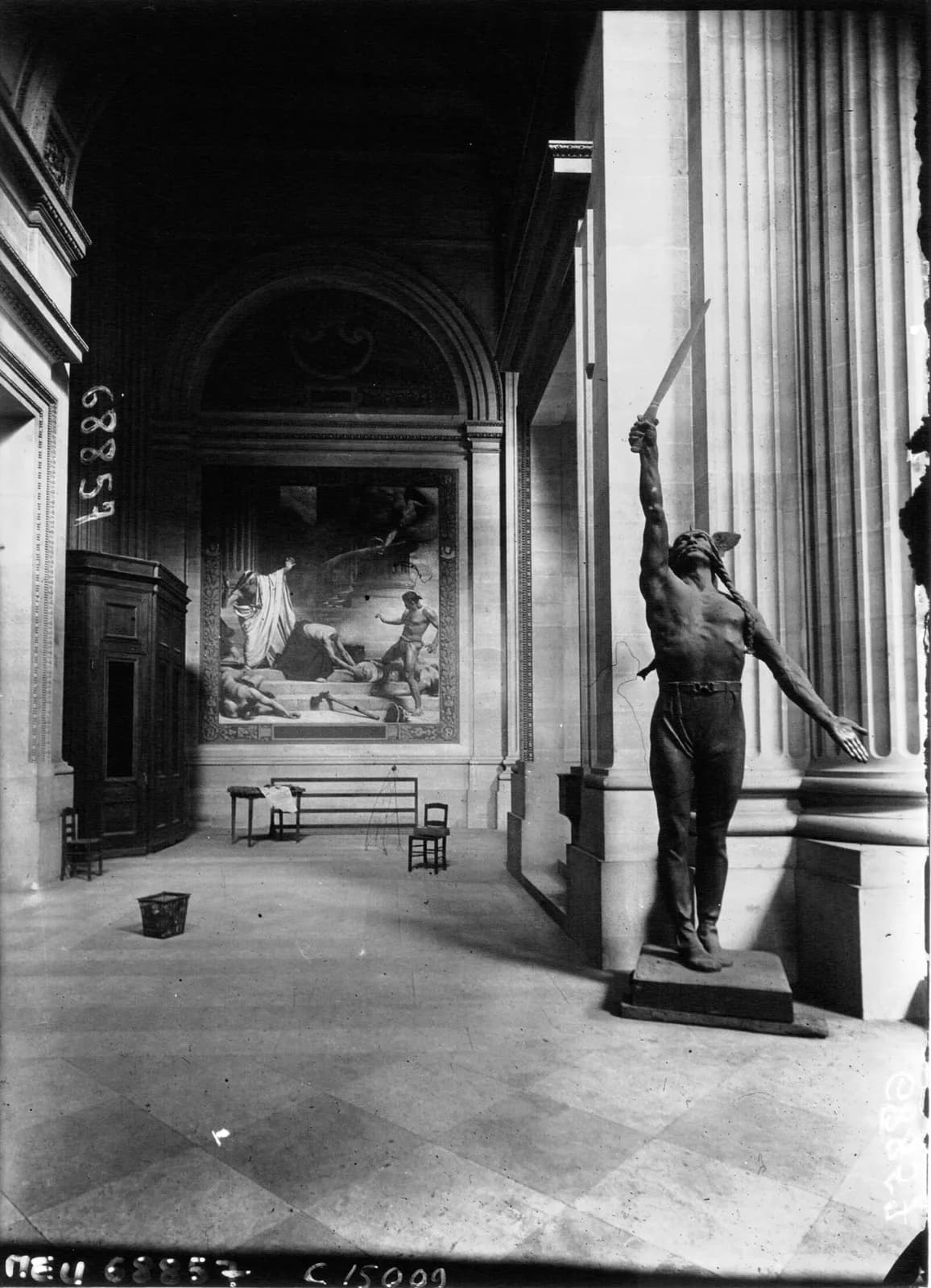 Le Panthéon : Le Gaulois : Le martyr de Saint Denis par Bonnat :…